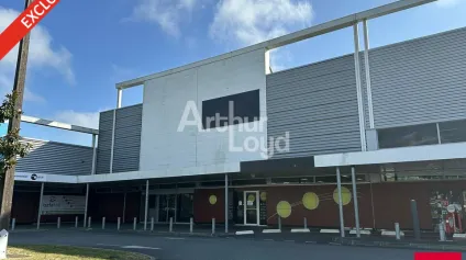 Superbe emplacement commercial - BEAUGE 2 - 245m² - Offre immobilière - Arthur Loyd