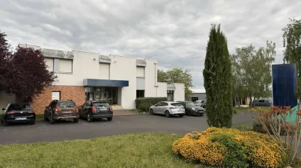 Bureaux à louer  763 m²  Zone République 2  Poitiers Ouest - Offre immobilière - Arthur Loyd