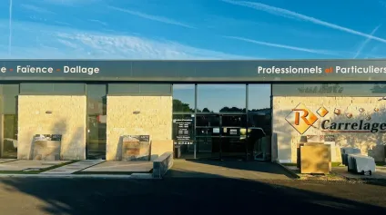 LOCAL COMMERCIAL DE 1000 m² A POITIERS SUD A VENDRE - Offre immobilière - Arthur Loyd