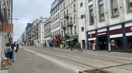 LOCAL COMMERCIAL A VENDRE A LOUER A BREST - Offre immobilière - Arthur Loyd