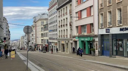 LOCAL COMMERCIAL A VENDRE A LOUER A BREST - Offre immobilière - Arthur Loyd