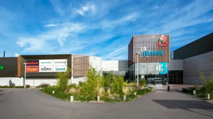 A CÉDER - LOCAL COMMERCIAL - 270 M2 - MONTIVILLIERS, LA LÉZARDE - Offre immobilière - Arthur Loyd