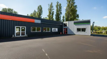 A VENDRE - LOCAL COMMERCIAL - BOURGES - Offre immobilière - Arthur Loyd