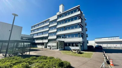 Bureaux à louer à SOTTEVILLE LES ROUEN 76300 - Offre immobilière - Arthur Loyd