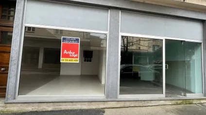 Locaux commerciaux à vendre à ROUEN 76000 - Offre immobilière - Arthur Loyd