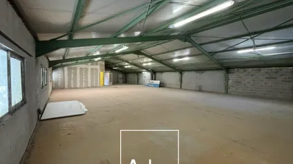A LOUER Entrepôt 305m2-Brive-Stockage - Offre immobilière - Arthur Loyd