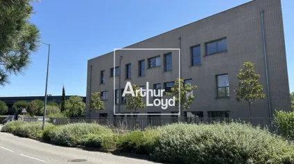 Bureaux à louer à Colomiers - Open space lumineux et accès PMR - Offre immobilière - Arthur Loyd
