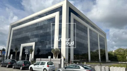Bureaux à louer à Colomiers - Proximité aéroport et stationnement - Offre immobilière - Arthur Loyd