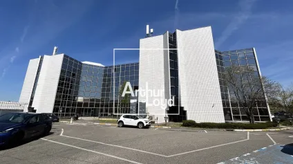 Bureaux à louer à Blagnac au cœur de l’aéroport avec parkings - Offre immobilière - Arthur Loyd