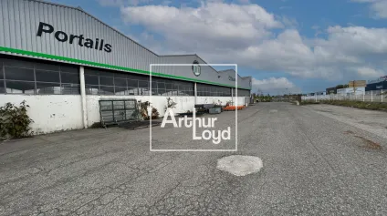 LOCAUX COMMERCIAUX À LA LOCATION - PORTET SUR GARONNE - Offre immobilière - Arthur Loyd