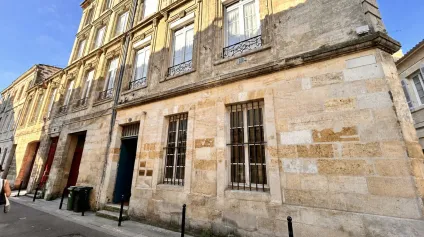 Bureaux à louer à Bordeaux Chartrons avec cachet et transports à proximité - Offre immobilière - Arthur Loyd
