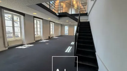 A LOUER Bureaux 130m2-Tulle-Parking - Offre immobilière - Arthur Loyd