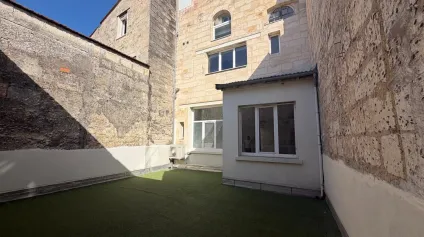 Bureaux à louer Bordeaux Chartrons avec terrasse privative de 55 m² - Offre immobilière - Arthur Loyd