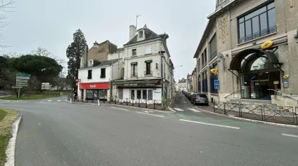 LOCAL COMMERCIAL À LOUER  EMPLACEMENT PREMIUM BOULEVARD BLOSSAC - CHÂTELLERAULT - Offre immobilière - Arthur Loyd