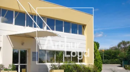Bureaux à louer à Baillargues proche gare et golf espaces modulables - Offre immobilière - Arthur Loyd