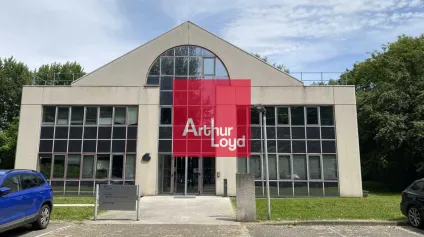 Bureaux à louer à Eybens dans parc arboré proche tram et commerces - Offre immobilière - Arthur Loyd