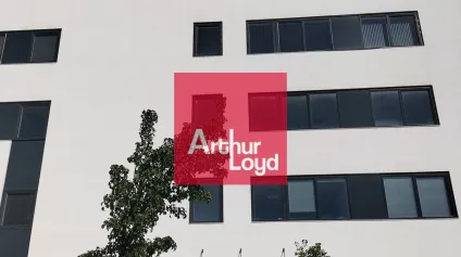 Location bureaux 407 m² à Echirolles avec parkings privatifs et visibilité - Offre immobilière - Arthur Loyd