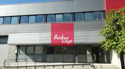 Bureaux à louer à Echirolles avec ascenseur et parkings - Offre immobilière - Arthur Loyd