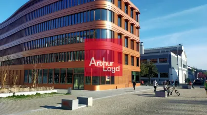 Local commercial à louer à Grenoble avec terrasse et accès transports - Offre immobilière - Arthur Loyd