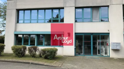 BUREAUX A LOUER EYBENS PARC ROLAND GARROS 287M² 1ER ETAGE AVEC PARKING - Offre immobilière - Arthur Loyd