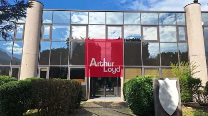 Bâtiment de bureaux à vendre à Seyssinet-Pariset accès immédiat tram et parking - Offre immobilière - Arthur Loyd