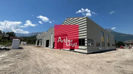 Locaux d'activité neufs à vendre à Le Pont de Claix divisibles dès 363 m² - Offre immobilière - Arthur Loyd