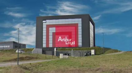 Bureau à louer à Voiron 106m² lumineux accès PMR parking privatif - Offre immobilière - Arthur Loyd
