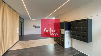 Bureaux à louer à Eybens lumineux entièrement rénovés 3645 m² divisibles - Offre immobilière - Arthur Loyd