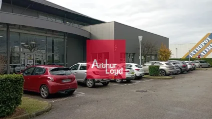 Bureau à louer à Moirans en zone Centr'Alp avec parking privatif - Offre immobilière - Arthur Loyd