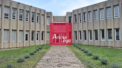 DEUX BUREAUX A LOUER VEUREY VOROIZE - 157 m² et 340 m² - Offre immobilière - Arthur Loyd
