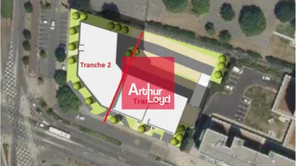 LOCAL COMMERCIAL 254m² A LOUER ECHIROLLES PIED TRAM AXE PASSANT 2026 - Offre immobilière - Arthur Loyd