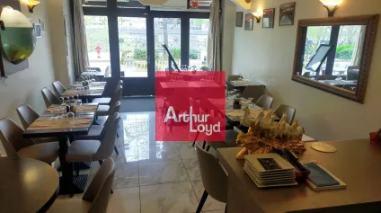 A VENDRE FONDS DE COMMERCE PIZZERIA 62 M² SUR LES QUAIS DE GRENOBLE - Offre immobilière - Arthur Loyd