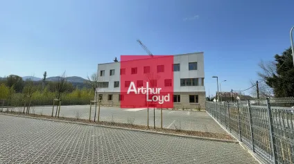 Bureaux neufs à louer à Saint-Martin-d'Hères divisibles avec parkings privatifs - Offre immobilière - Arthur Loyd