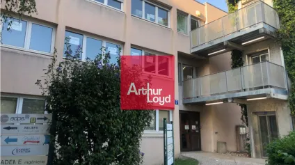 Bureaux à louer à Saint Martin d'Hères modernes lumineux et accès transports - Offre immobilière - Arthur Loyd