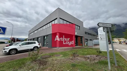 Bureaux à vendre Montbonnot parking ascenseur normes ERP PMR - Offre immobilière - Arthur Loyd