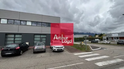 Bureaux à vendre Montbonnot parking ascenseur normes ERP PMR - Offre immobilière - Arthur Loyd