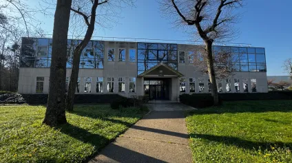 Immeuble mixte à vendre à Eragny accès immédiat axes routiers - Offre immobilière - Arthur Loyd