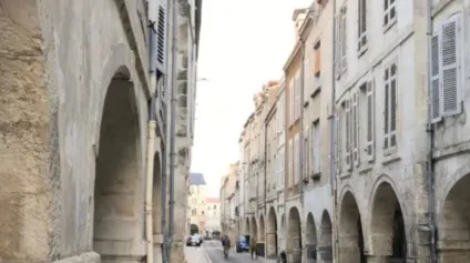 <br />Murs La Rochelle 76.65 m2<br /> - Offre immobilière - Arthur Loyd