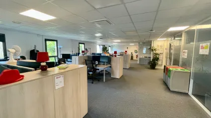 Bureaux à louer à MONT SAINT AIGNAN 76130 - Offre immobilière - Arthur Loyd