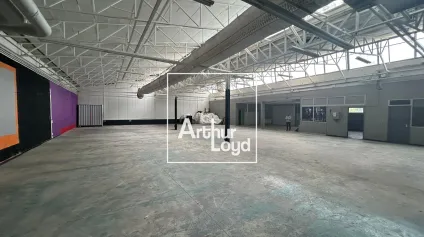 Local d'activités 525 m² avec bureaux - Divisible SAINT CHRISTOL LES ALES - Offre immobilière - Arthur Loyd