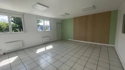 Bureaux à louer à LE VIEIL EVREUX 27930 - Offre immobilière - Arthur Loyd