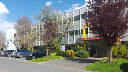 Bureaux à louer à Osny espace rénové dans Parc des Beaux Soleils - Offre immobilière - Arthur Loyd