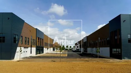 LOCAUX NEUFS A LOUER WISSOUS - Offre immobilière - Arthur Loyd