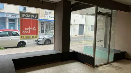 LOCAL COMMERCIAL CUSSET CENTRE - Offre immobilière - Arthur Loyd