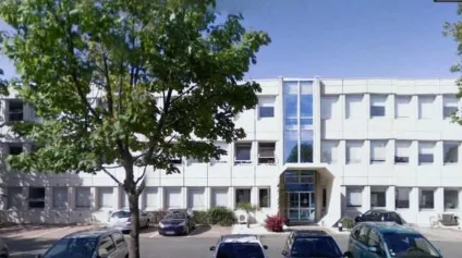Locaux d'activité à vendre à MONTIGNY LE BRETONNEUX 78180 - Offre immobilière - Arthur Loyd