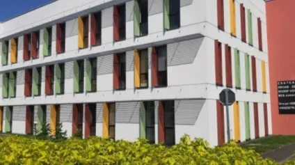 A LOUER PLATEAU DE 250M² EN RDC CHARTRES DE BRETAGNE - Offre immobilière - Arthur Loyd