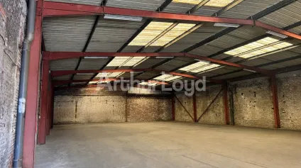Entrepôt à vendre à Roubaix emplacement stratégique accessibilité optimale - Offre immobilière - Arthur Loyd