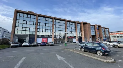 Bureaux à louer à Villeneuve-d'Ascq - Plateaux fonctionnels avec visibilité et accessibilité optimale - Offre immobilière - Arthur Loyd