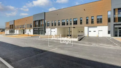 LOCAUX NEUFS A LOUER WISSOUS - Offre immobilière - Arthur Loyd