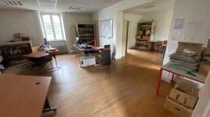 BUREAUX 201 M² CENTRE VILLE DE MORLAIX - Offre immobilière - Arthur Loyd